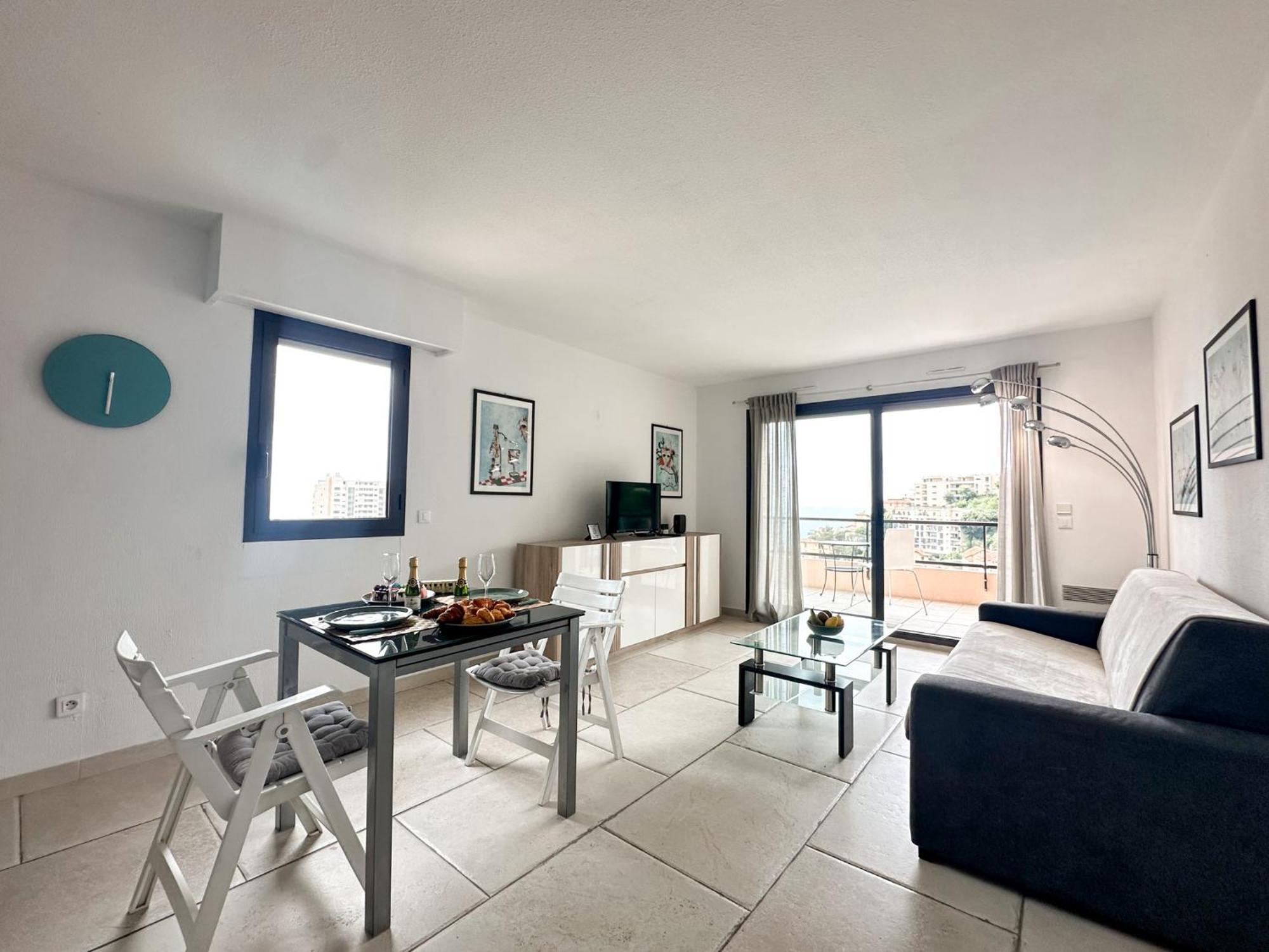 Luxurious 3 Rooms, Pool, Bnbrickeys Beausoleil Exterior foto