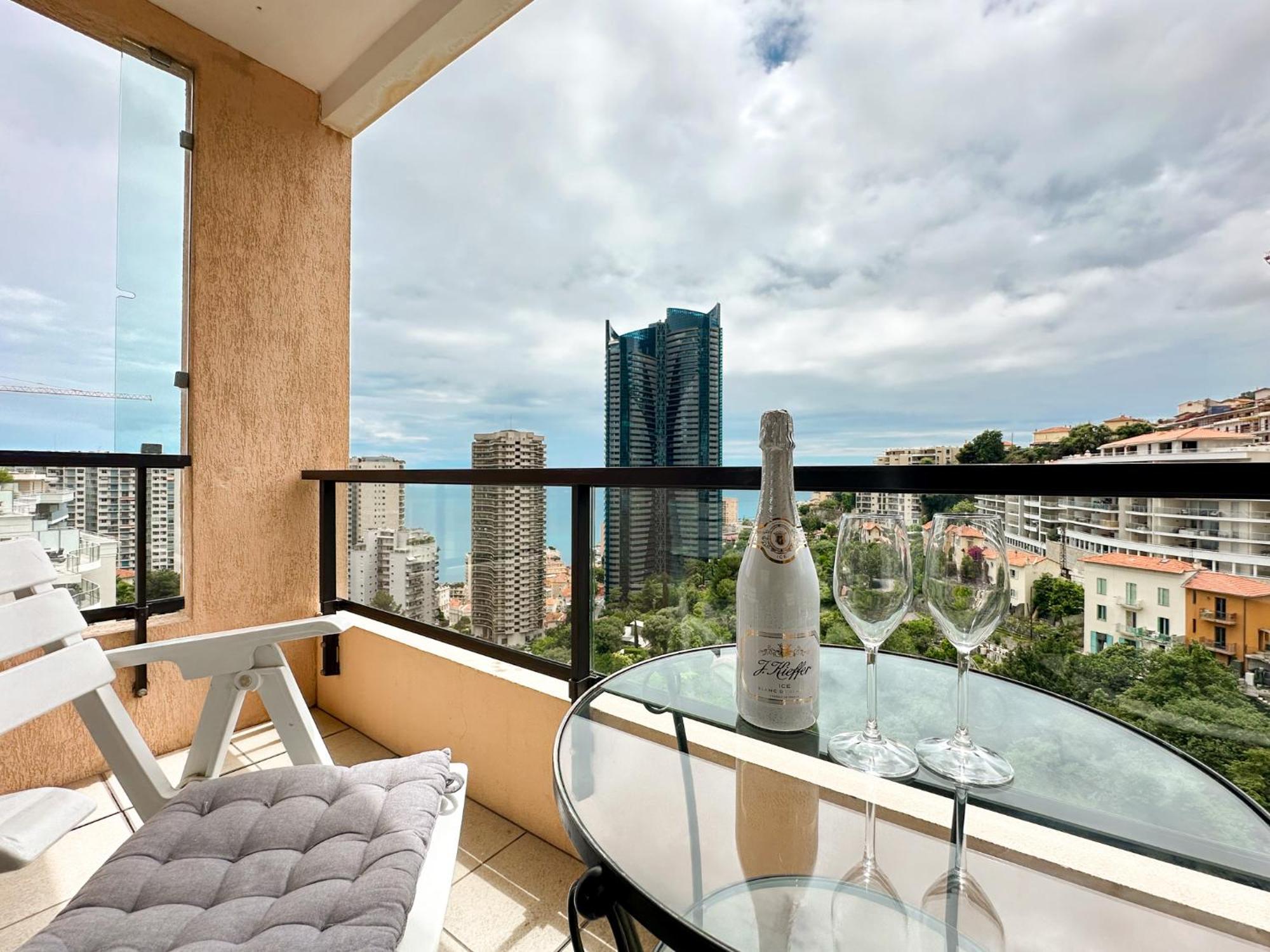 Luxurious 3 Rooms, Pool, Bnbrickeys Beausoleil Exterior foto