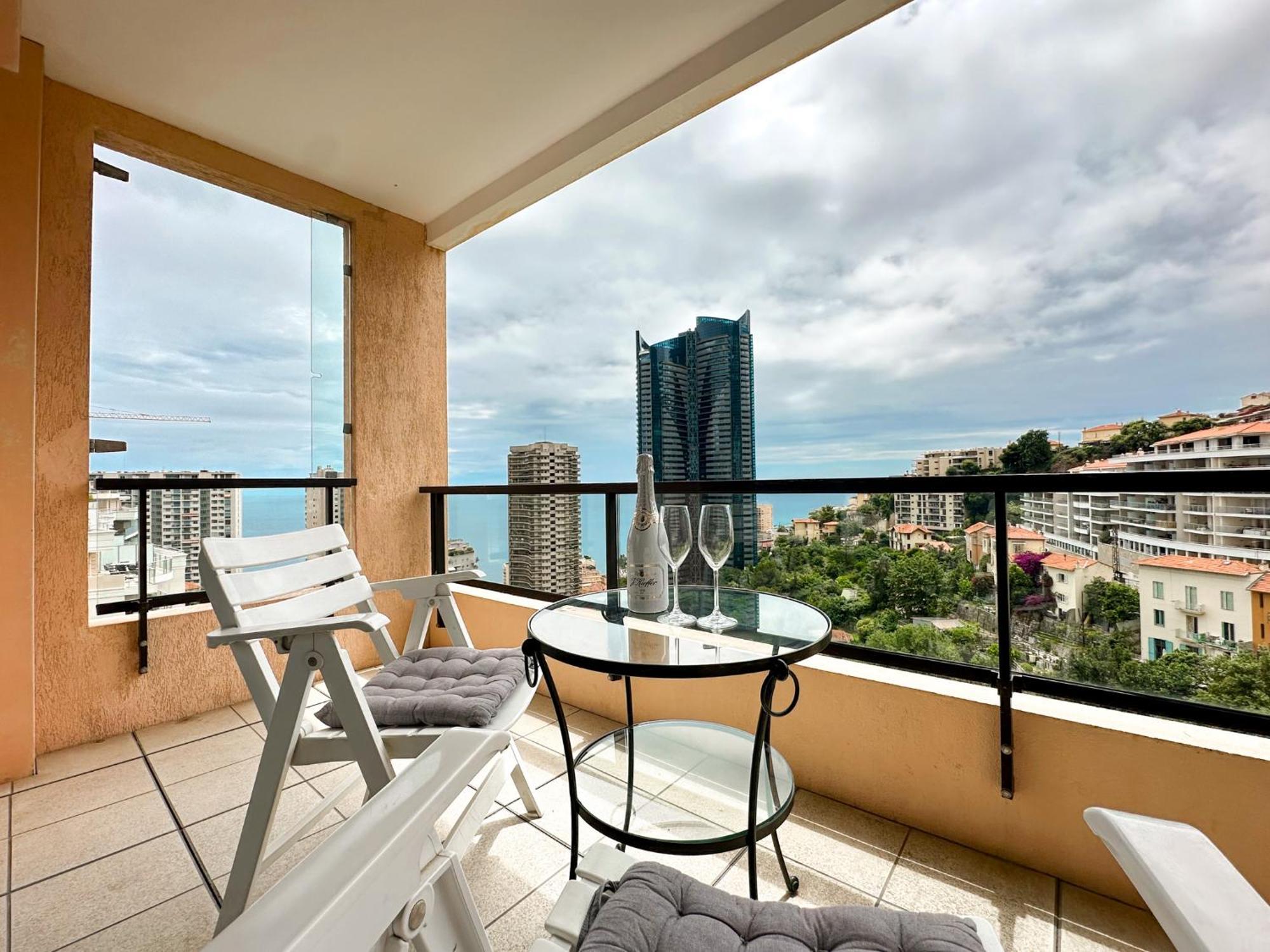 Luxurious 3 Rooms, Pool, Bnbrickeys Beausoleil Exterior foto